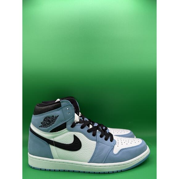 Air Jordan 1 Retro OG “University Blue” Size 10.5 OG Box (555088-134) (2021) - Picture 1 of 7